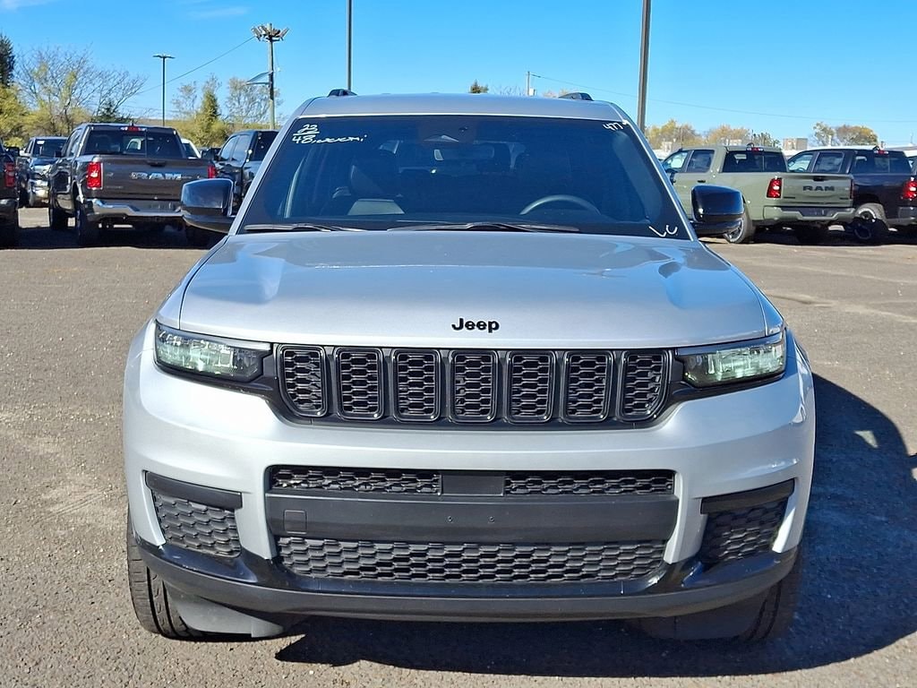 Used 2023 Jeep Grand Cherokee L Altitude 4x4 SUV