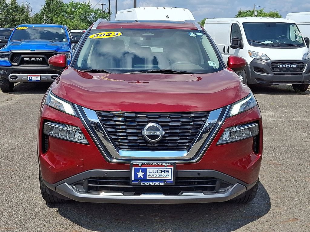 2023 Nissan Rogue SL AWD photo 3