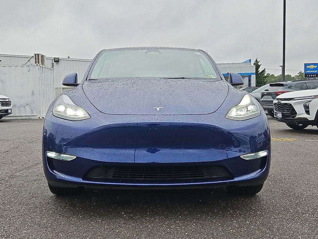 2024 Tesla Model Y Long Range photo 3