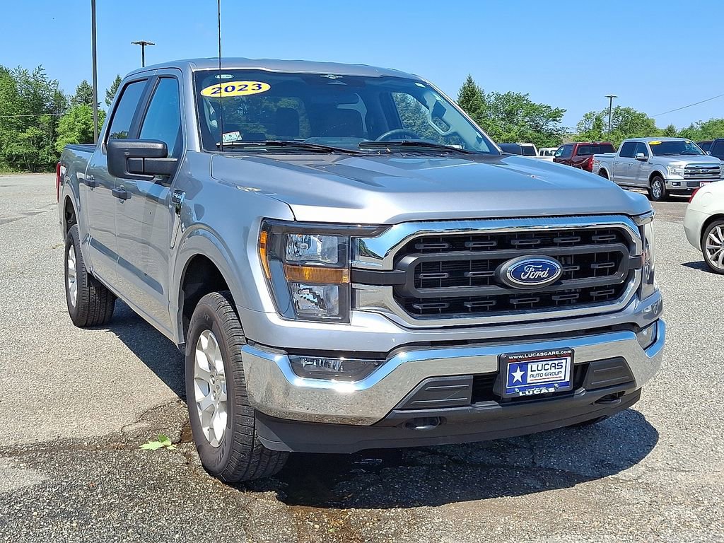 2023 Ford F-150 XLT photo 2