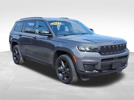 2023 Jeep Grand Cherokee L Altitude 4x4 SUV