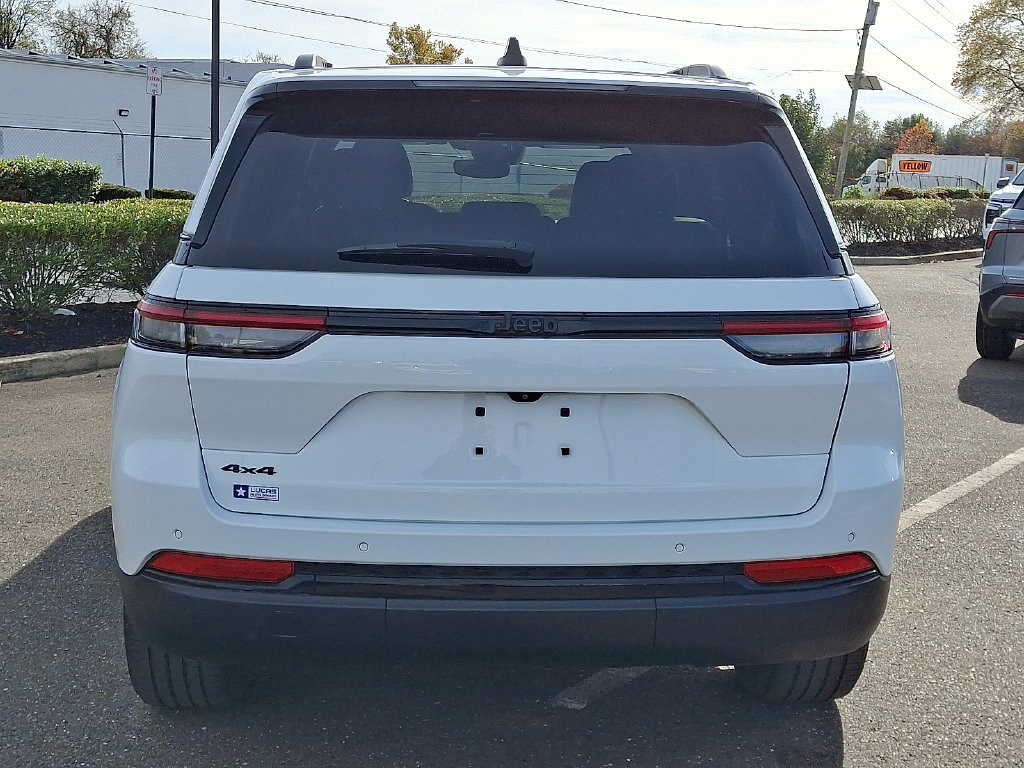 2023 Jeep Grand Cherokee Altitude - Photo 10