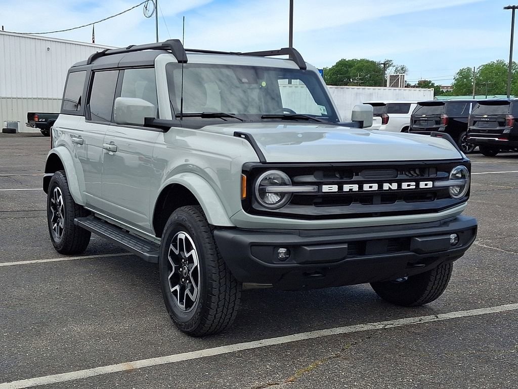 Used 2024 Ford Bronco Outer Banks SUV