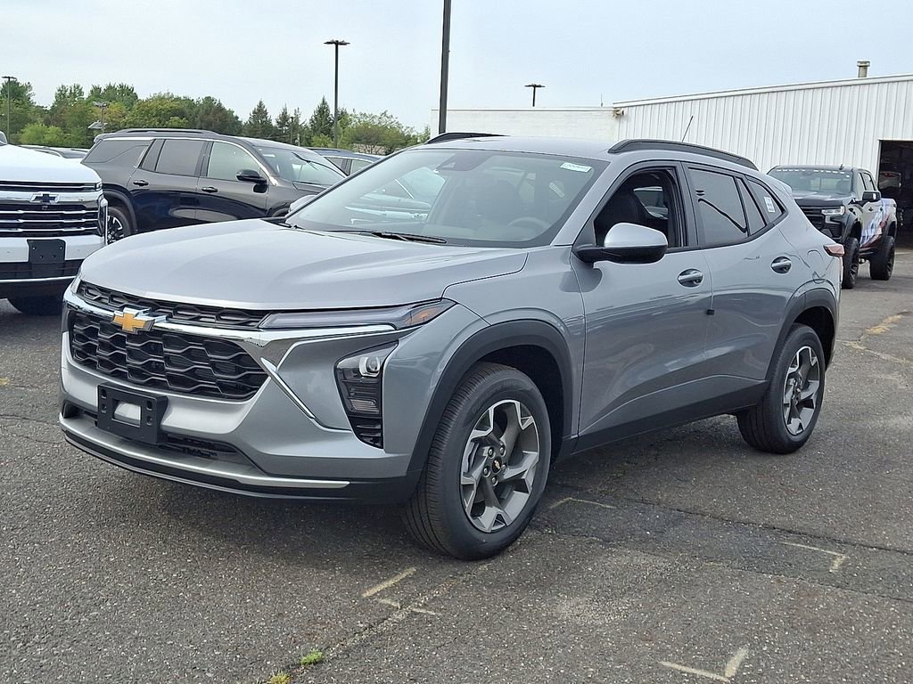 2026 Chevrolet Trax LT photo 2