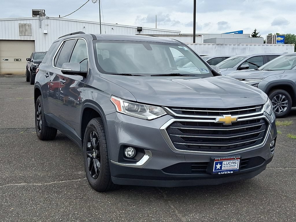 Used 2019 Chevrolet Traverse 3LT with VIN 1GNERHKW0KJ307586 for sale in Lumberton, NJ