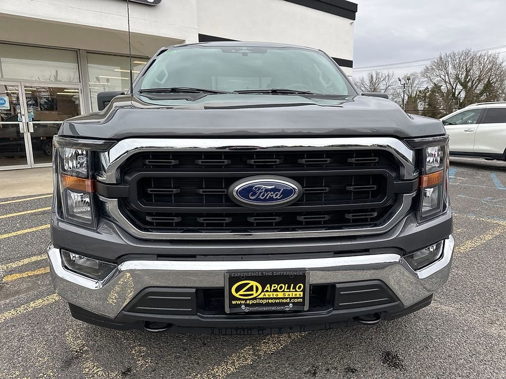 2023 Ford F-150 XL photo 2
