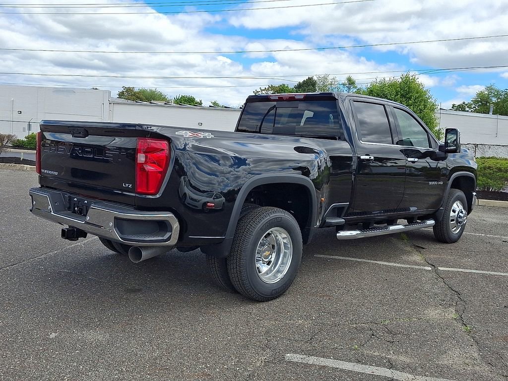 2026 Chevrolet Silverado 3500 HD LTZ - Photo 8