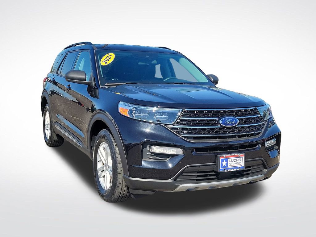 2021 Ford Explorer XLT photo 2
