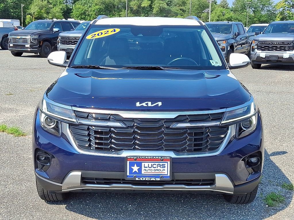 2024 Kia Seltos S photo 2