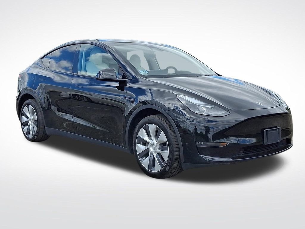 2023 Tesla Model Y Long Range Dual Motor All-Wheel Drive's photo