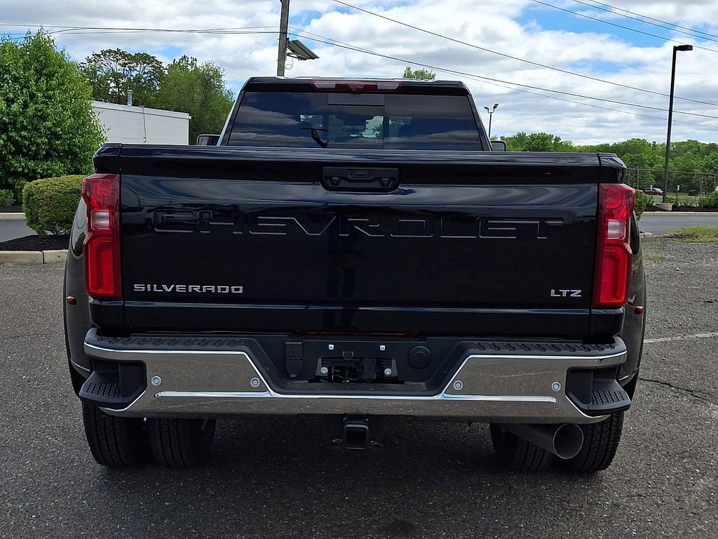 2026 Chevrolet Silverado 3500 HD LTZ - Photo 7