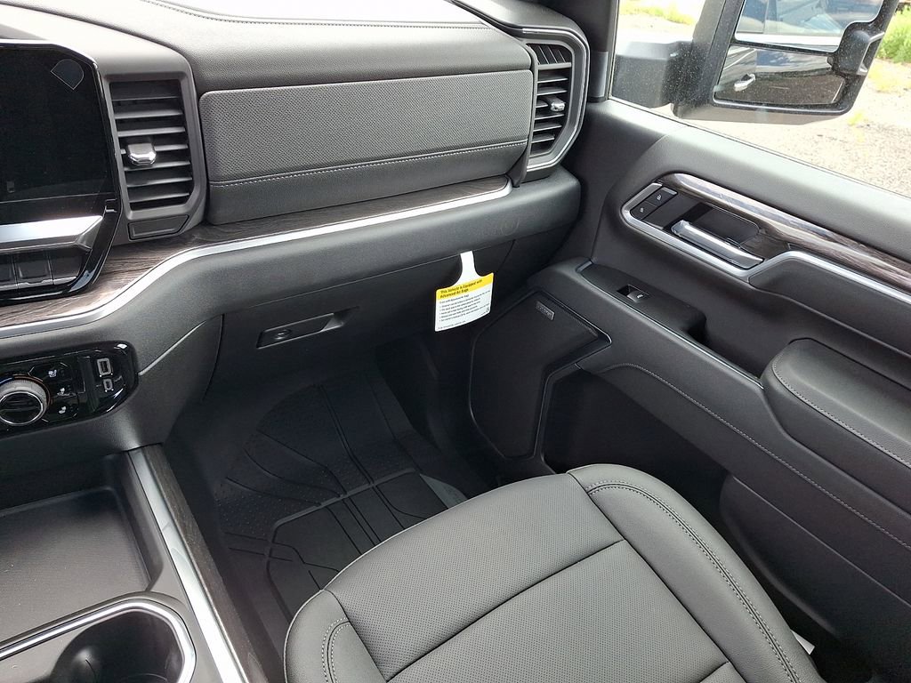 2026 Chevrolet Silverado 3500 HD LTZ - Photo 12