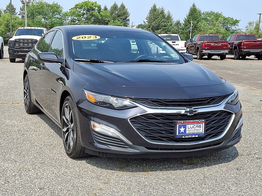 1G1ZG5ST6PF143154