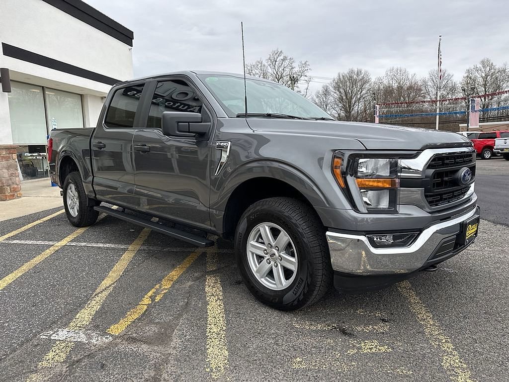 2023 Ford F-150 XL photo 3