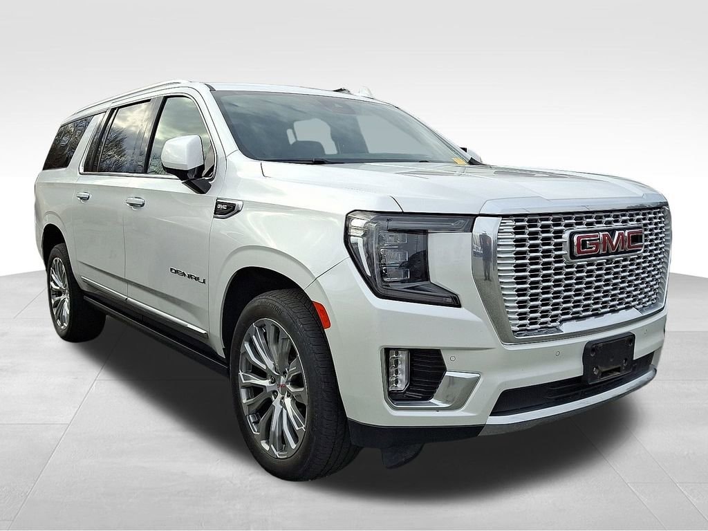 2023 GMC Yukon XL Denali's photo