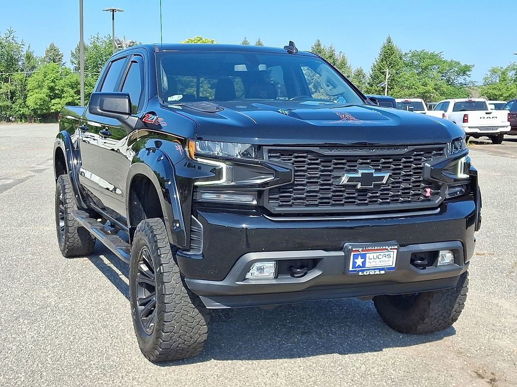 2021 Chevrolet Silverado 1500 RST photo 2