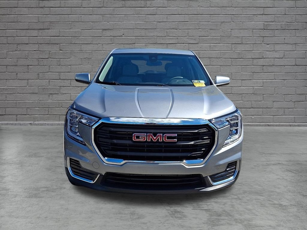 Used 2023 GMC Terrain SLE SUV