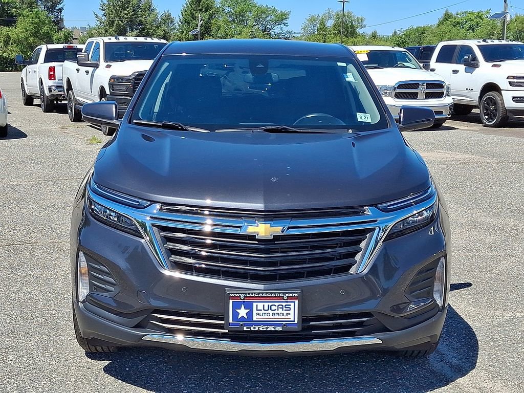 2022 Chevrolet Equinox LT photo 3