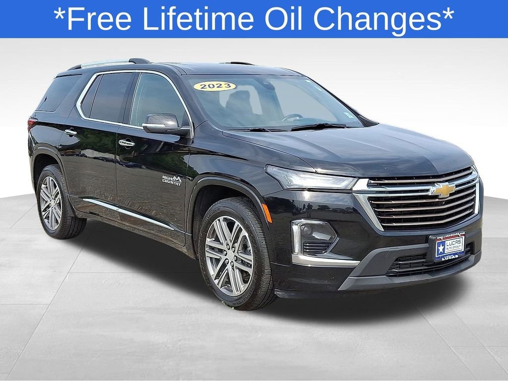 2023 Chevrolet Traverse High Country's photo