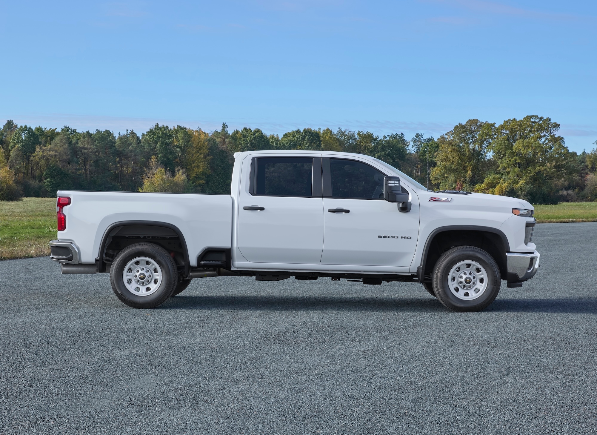 Silverado 2500 Full Side View