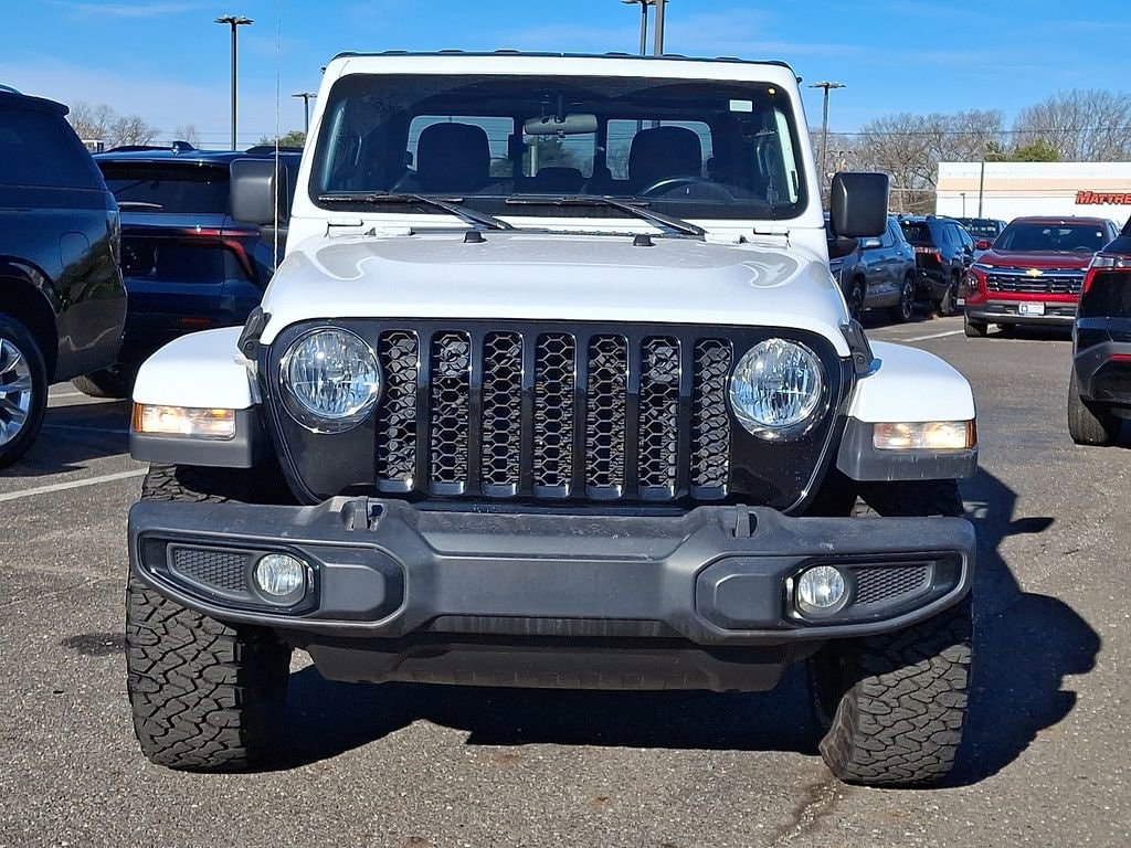 Used 2022 Jeep Gladiator Willys 4x4 Truck Crew Cab