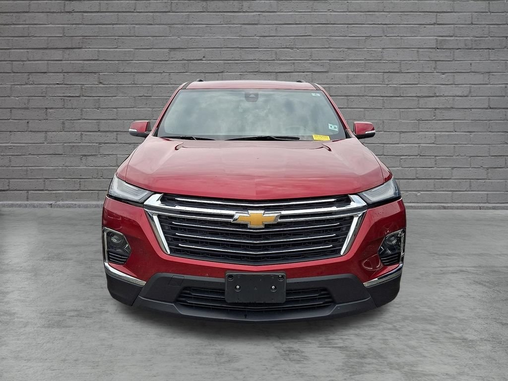 Used 2023 Chevrolet Traverse LT Cloth SUV