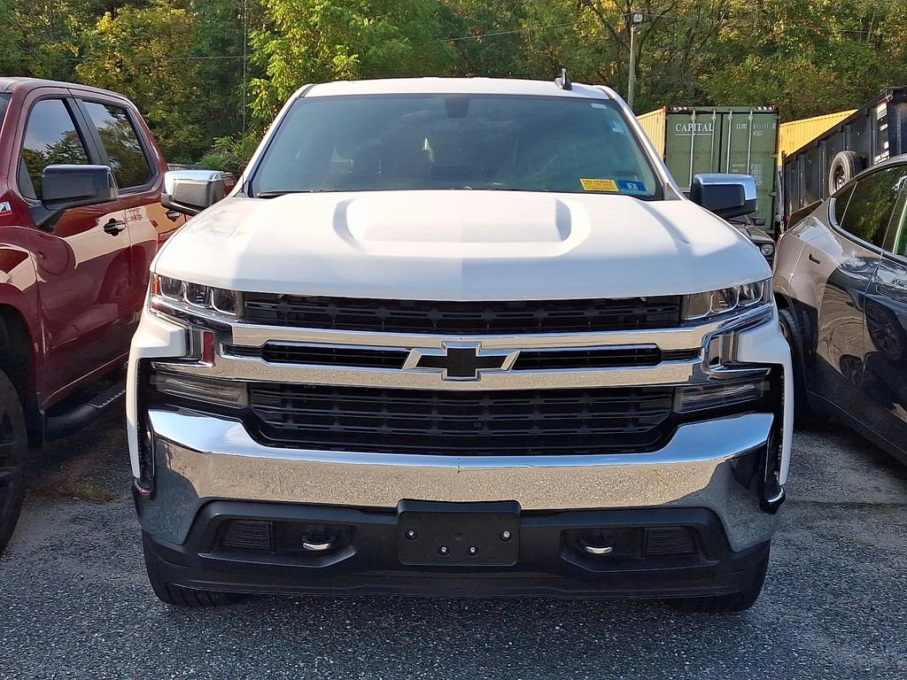 2020 Chevrolet Silverado 1500 LT photo 2