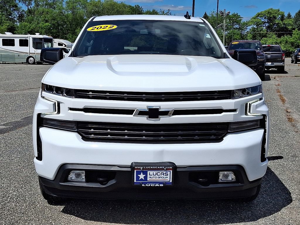 2022 Chevrolet Silverado 1500 RST photo 3