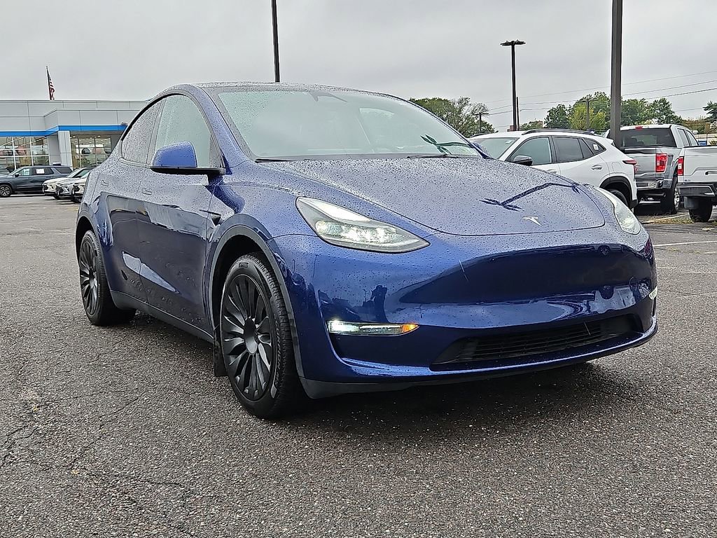 2024 Tesla Model Y Long Range photo 2