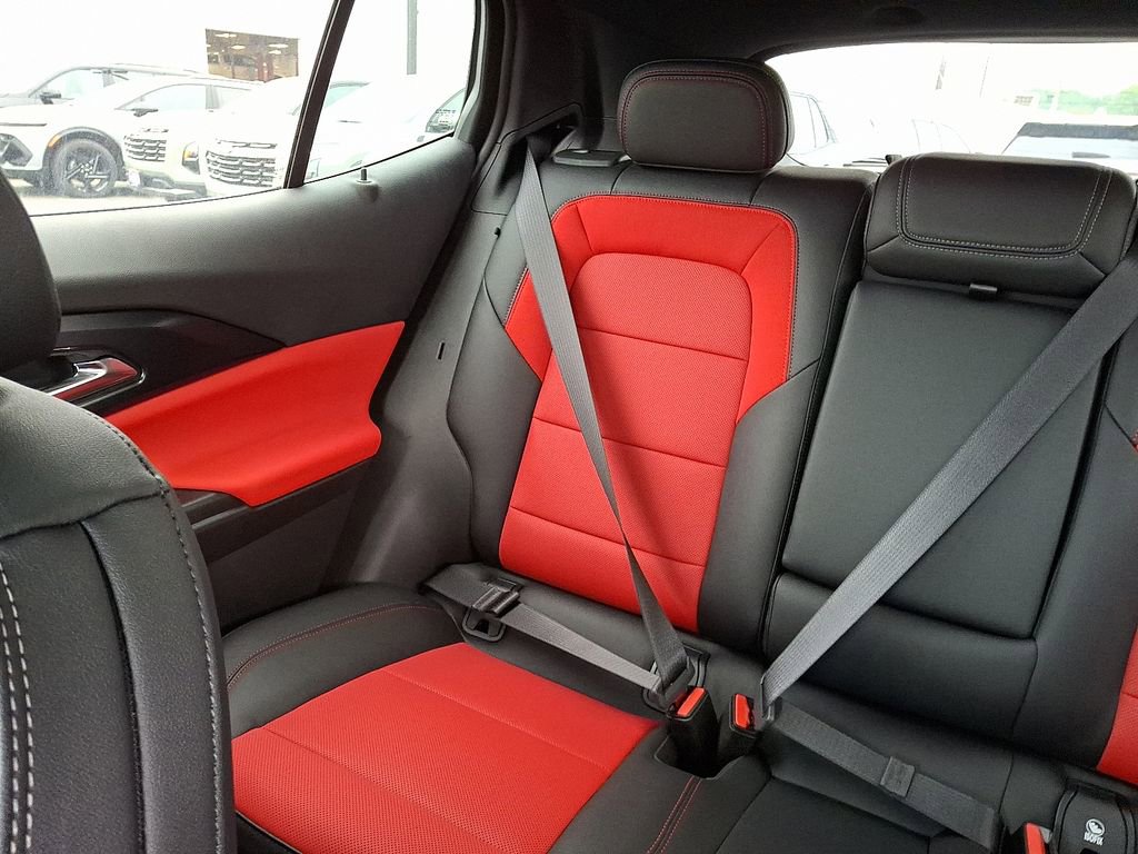 2025 Chevrolet Equinox EV RS - Photo 12