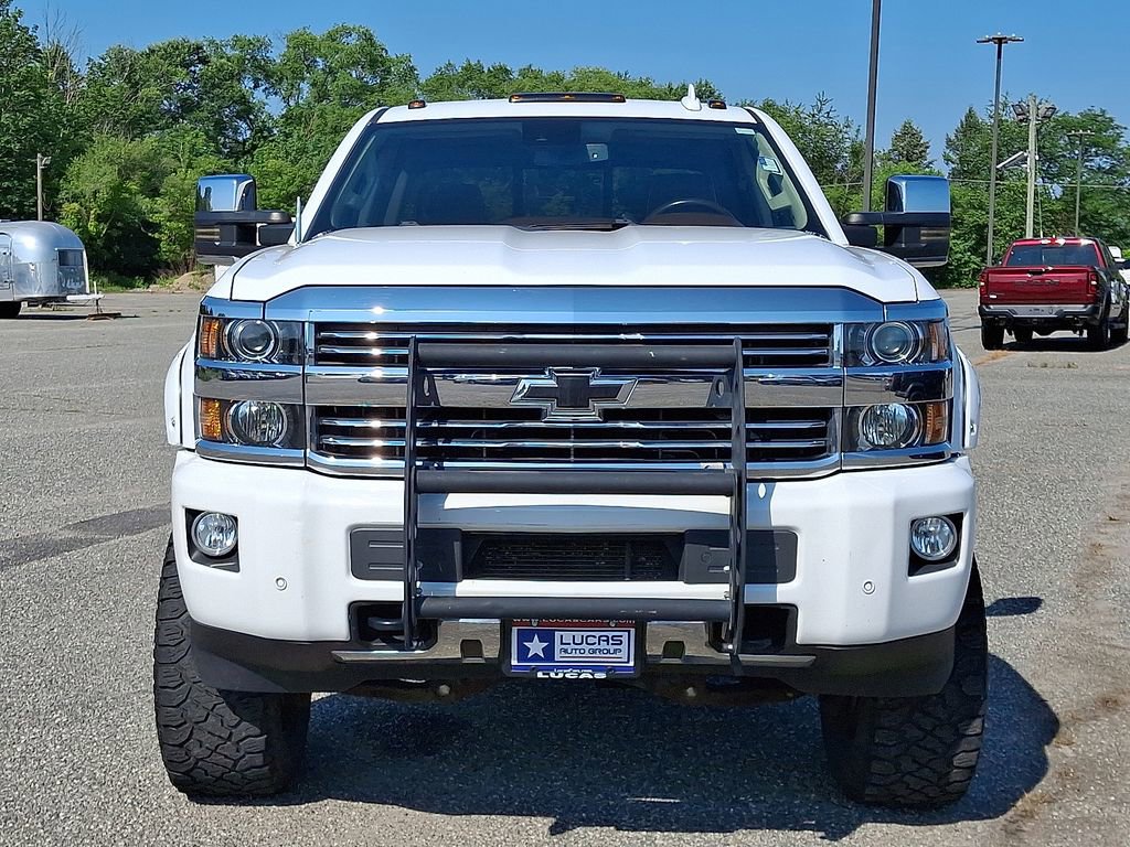 2016 Chevrolet Silverado 3500HD High Country photo 3