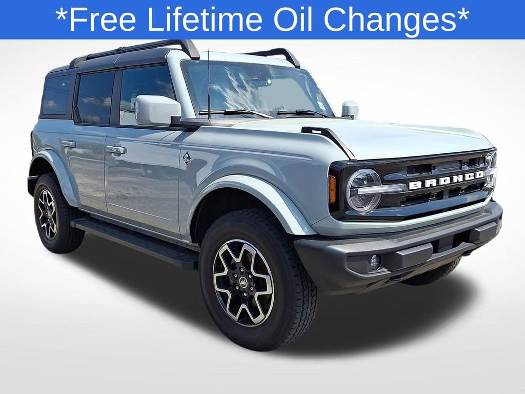 2024 Ford Bronco Outer Banks 4x4's photo