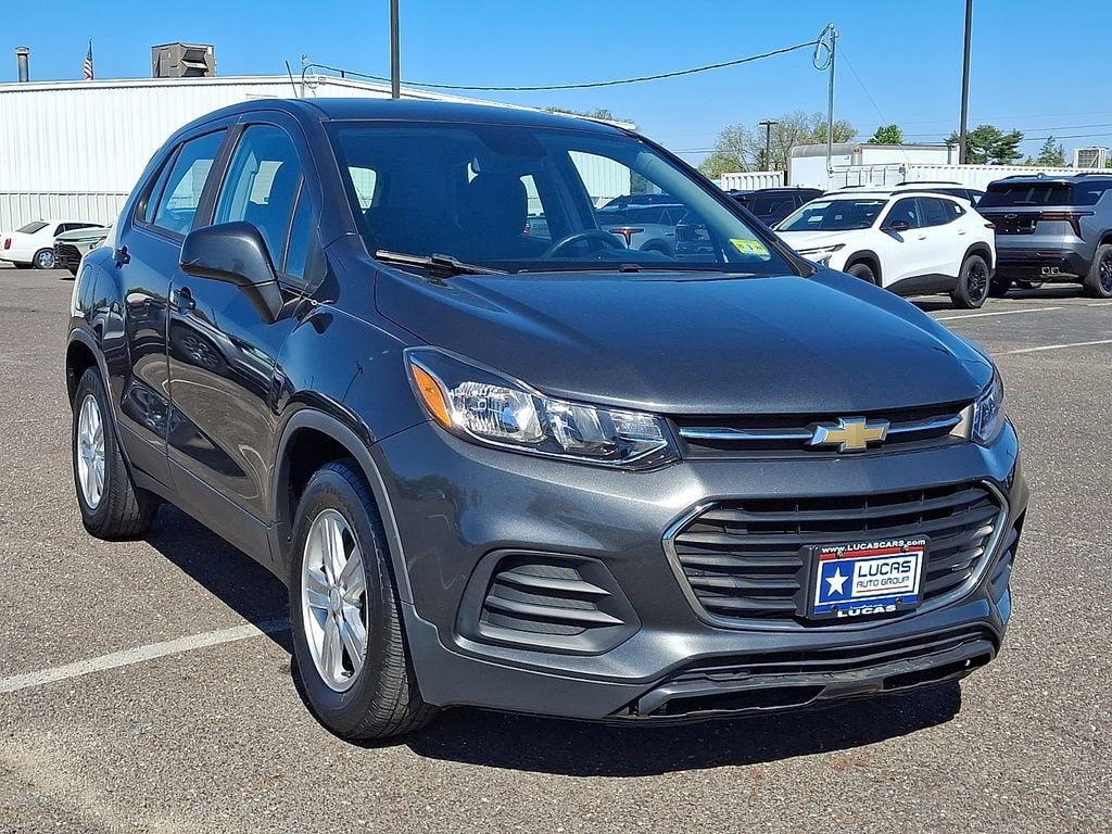 Used 2020 Chevrolet Trax LS with VIN 3GNCJKSB0LL184942 for sale in Lumberton, NJ