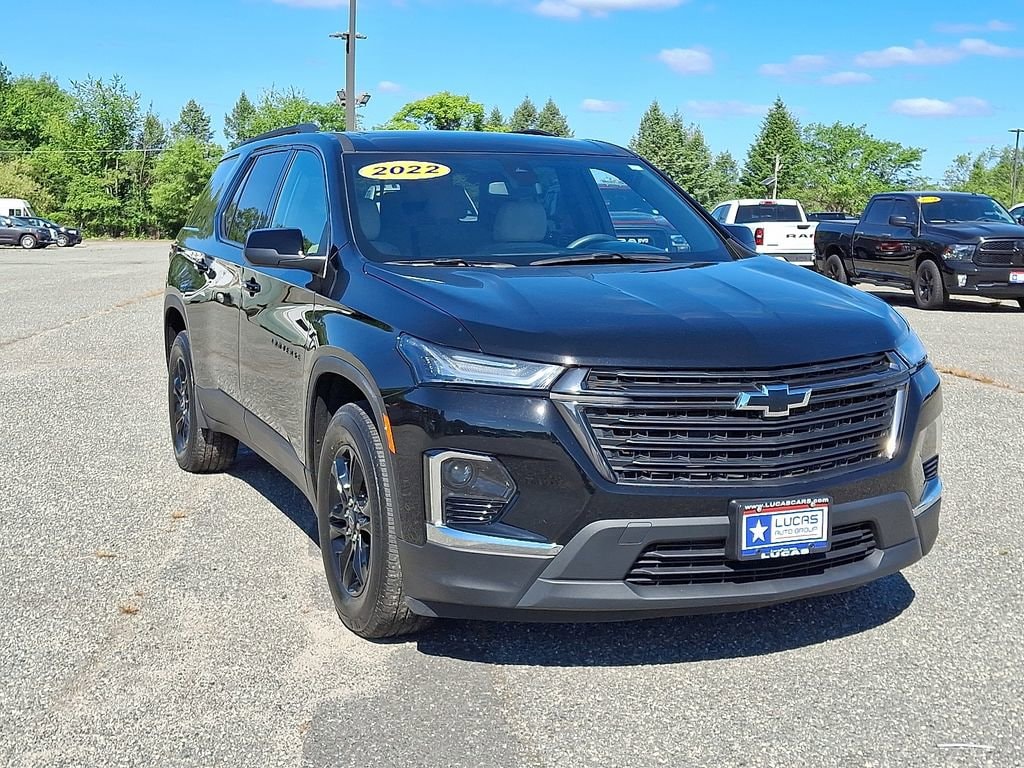 Used 2022 Chevrolet Traverse LS with VIN 1GNEVFKW1NJ151966 for sale in Lumberton, NJ