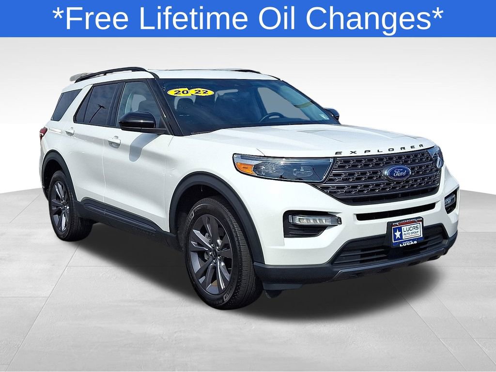 2022 Ford Explorer XLT's photo