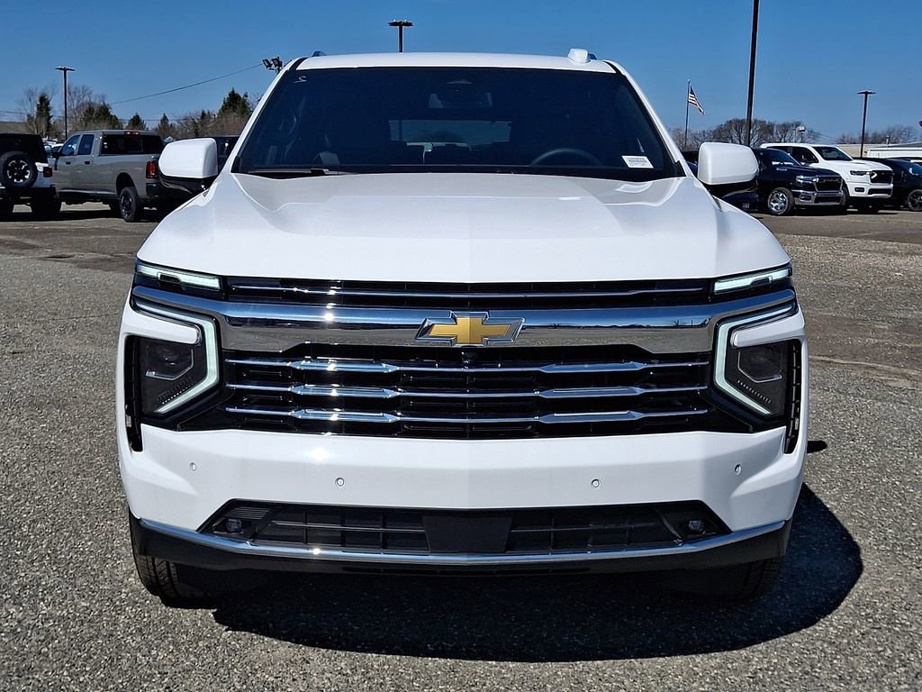New 2026 Chevrolet Suburban LT SUV