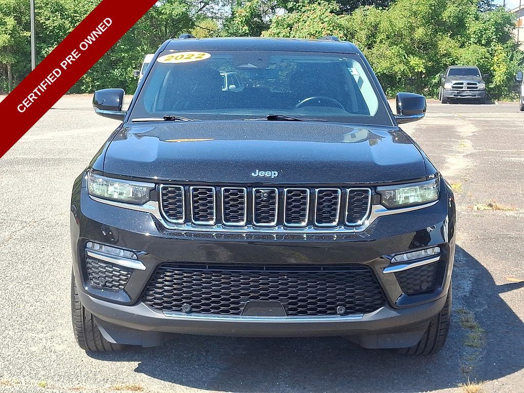2022 Jeep Grand Cherokee Limited photo 2