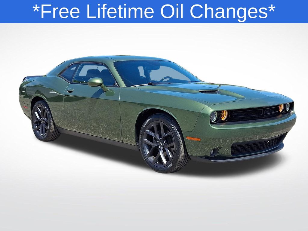 2021 Dodge Challenger SXT Auto's photo