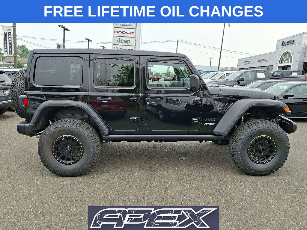 2025 Jeep Wrangler 4-Door Willys - Photo 8