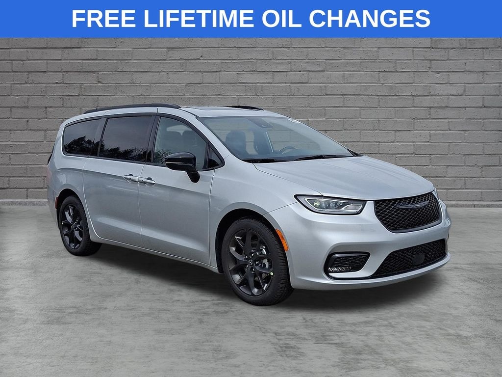 New 2026 Chrysler Pacifica SELECT Passenger Van