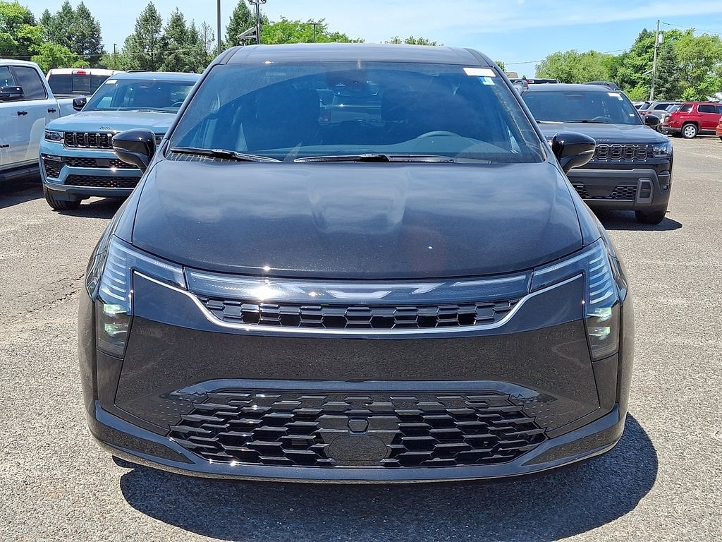 New 2027 Chrysler Pacifica SELECT Passenger Van