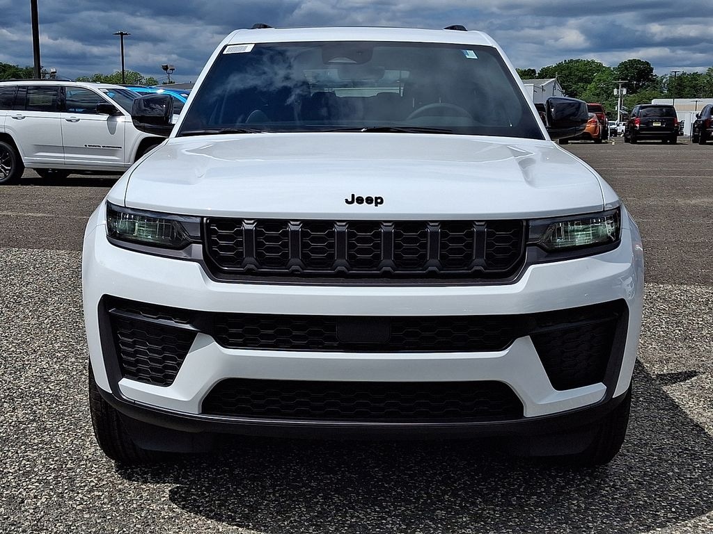 New 2026 Jeep Grand Cherokee L LAREDO ALTITUDE 4X4 Sport Utility