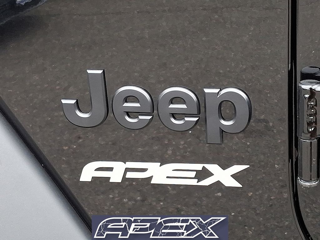 2025 Jeep Wrangler 4-Door Willys - Photo 22