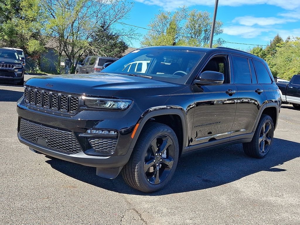 New 2025 Jeep Grand Cherokee LIMITED 4X4 Sport Utility