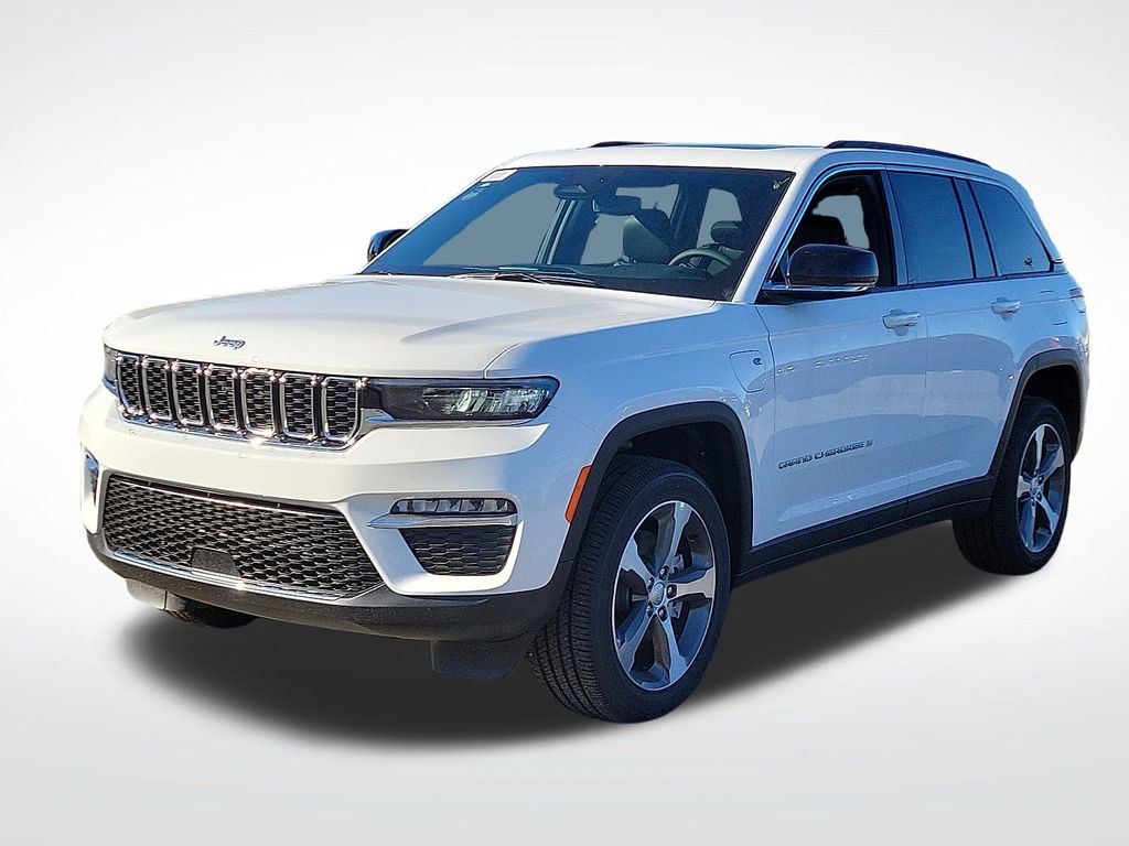 2024 Jeep Cherokee Sport photo 3