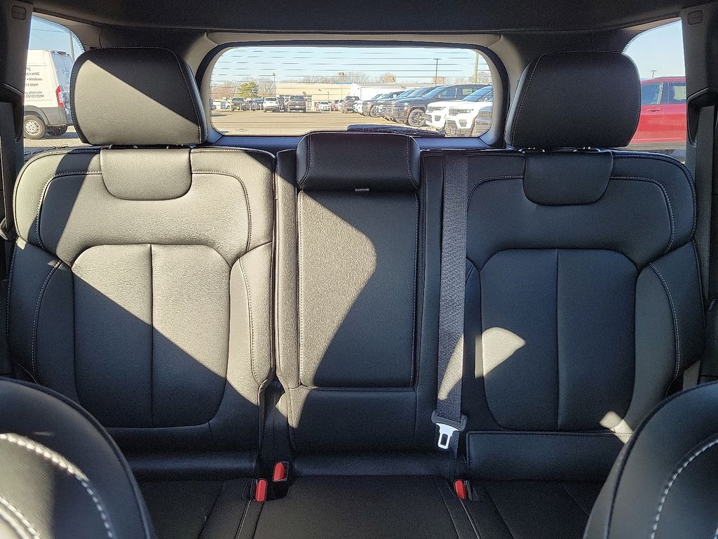 2024 Jeep Grand Cherokee 4xe - Photo 14