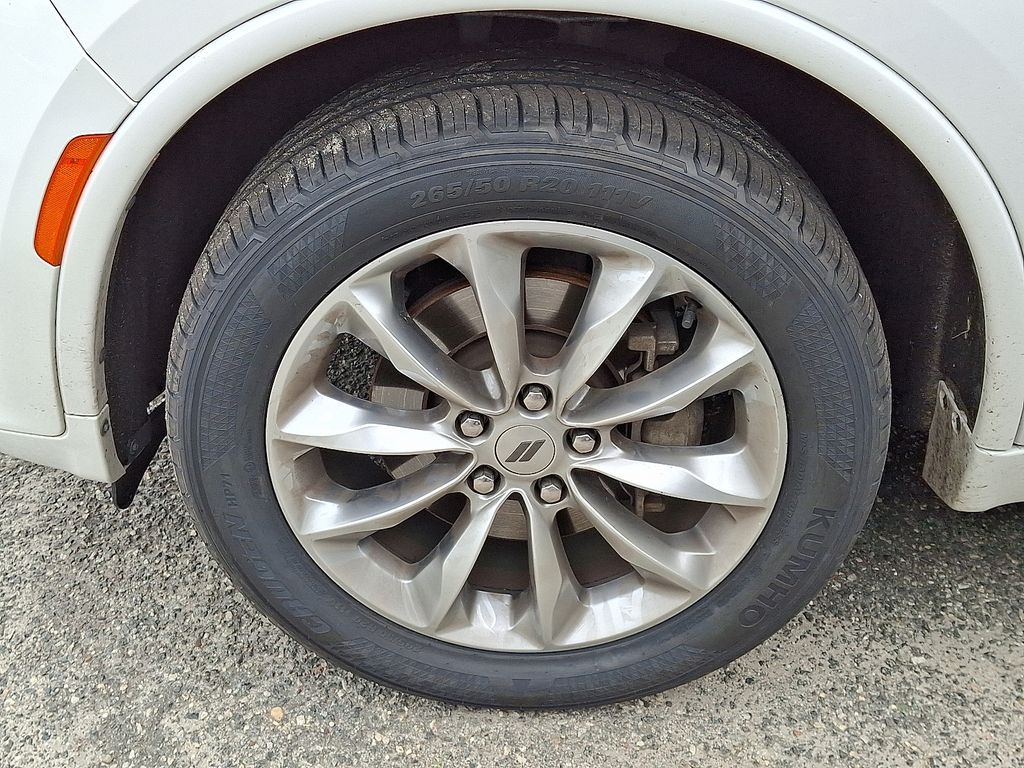 2022 Dodge Durango SXT photo 2