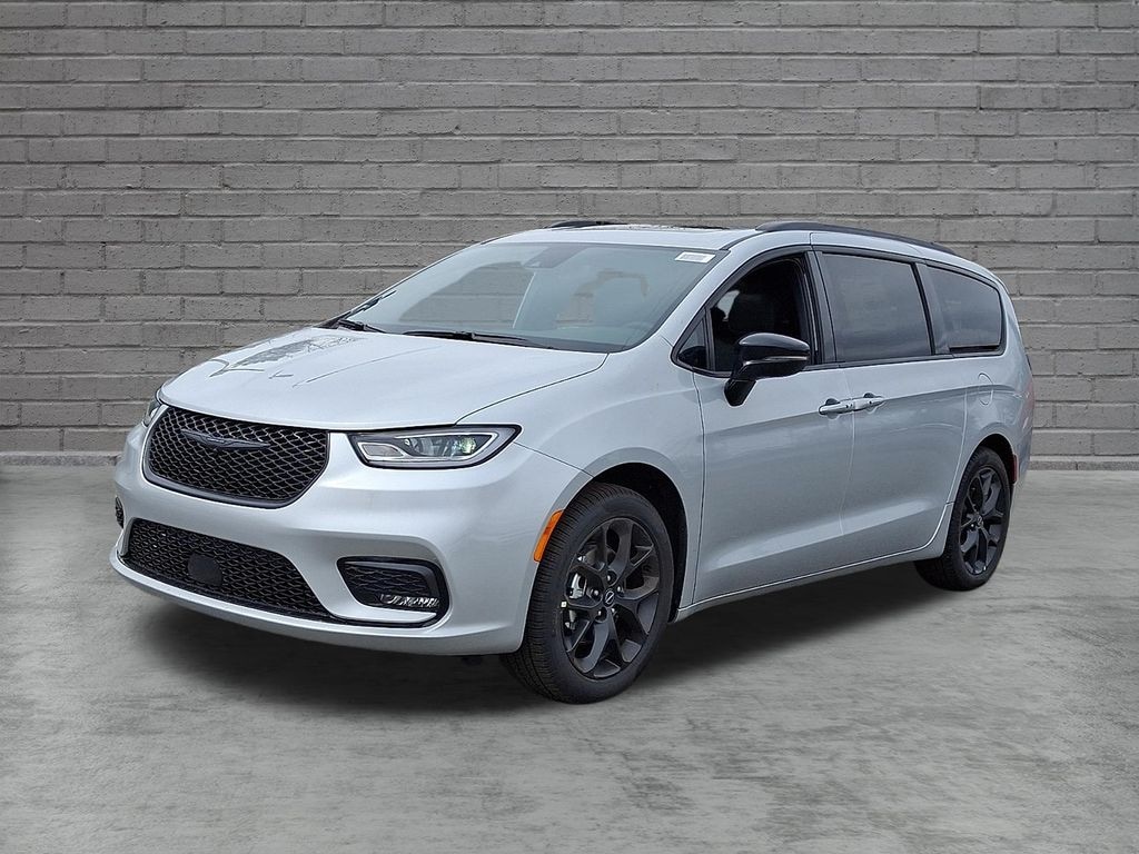 New 2026 Chrysler Pacifica SELECT Passenger Van
