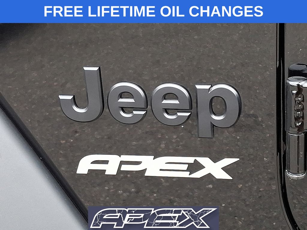 2025 Jeep Wrangler 4-Door Willys - Photo 23