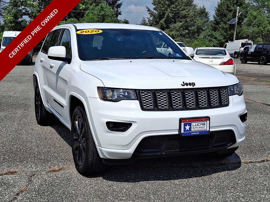2020 Jeep Grand Cherokee Altitude photo 2